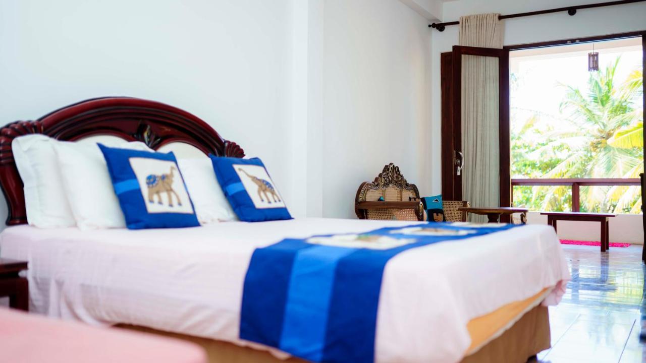 มาเธอร์ เพลซ นิมาลา Hotel ฮิกคาดูวา ภายนอก รูปภาพ